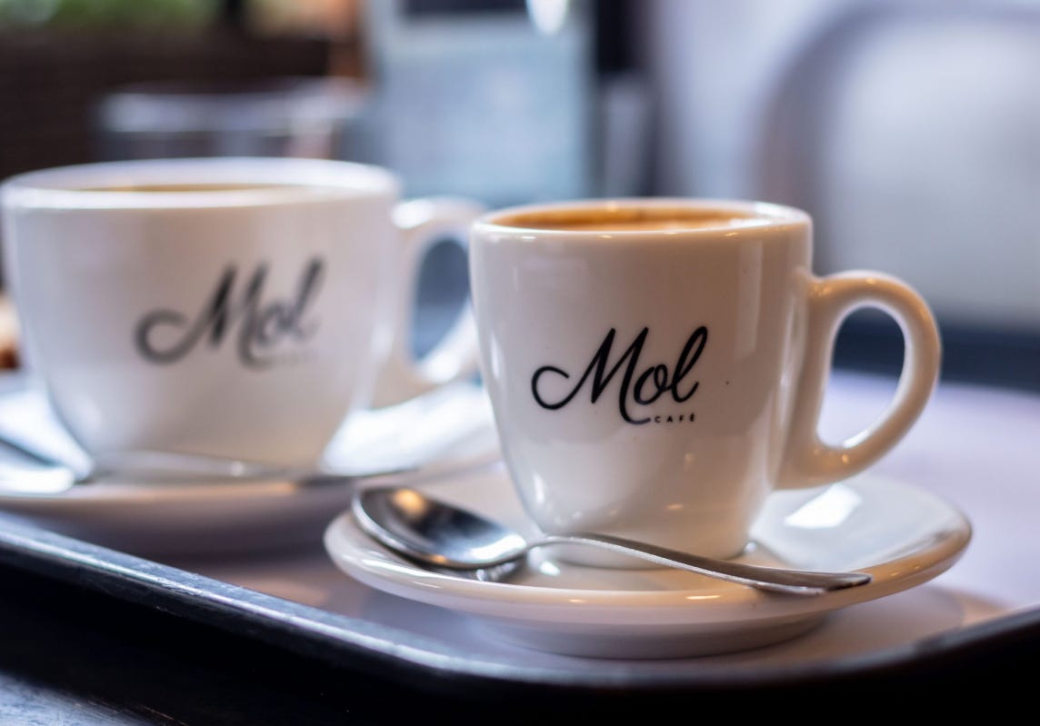 Mol Café