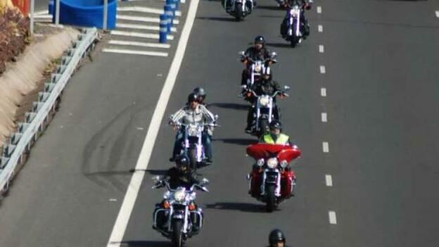 Moteros Paseo en Harley Davidson