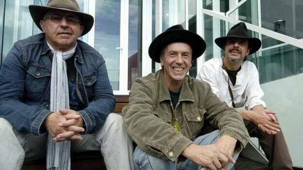 Entrevista online con El Trío Zapatista