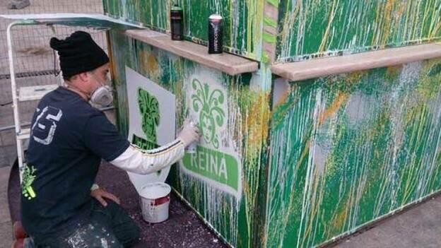 Cerveza Reina. Kioscos con mucho arte