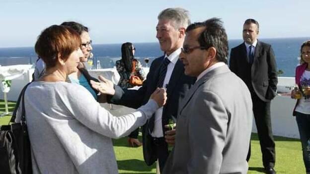 Hotel Caserío Apertura de su Terraza Solarium