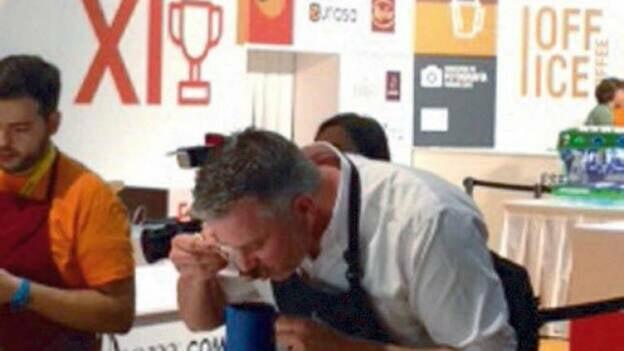 Csaba Bóka, de Isaza Café, mejor catador de café del país