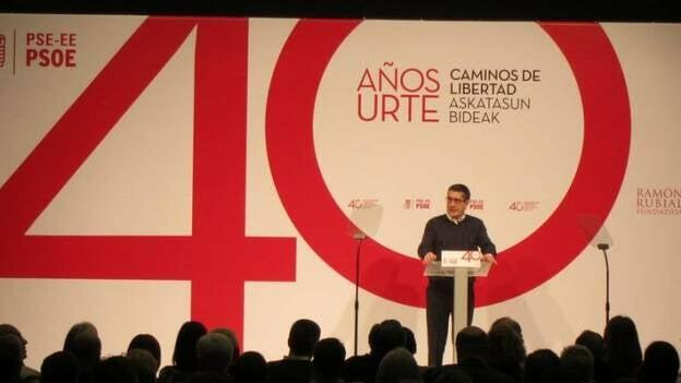 Patxi López pide debatir sobre propuestas y no sobre "procedimientos ni descalificaciones"