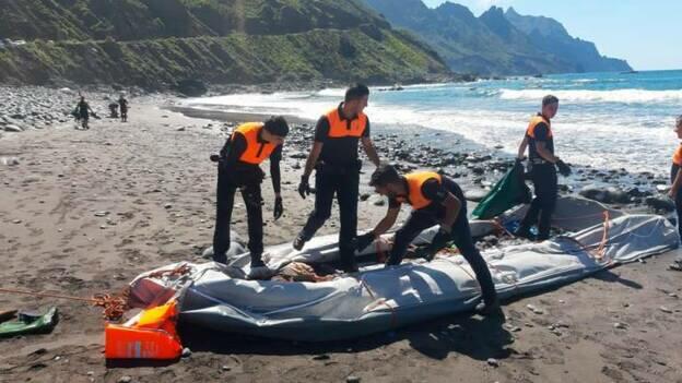 Interceptan una zodiac con inmigrantes en Anaga