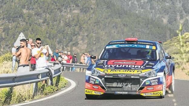 Los pilotos toman nota del recorrido