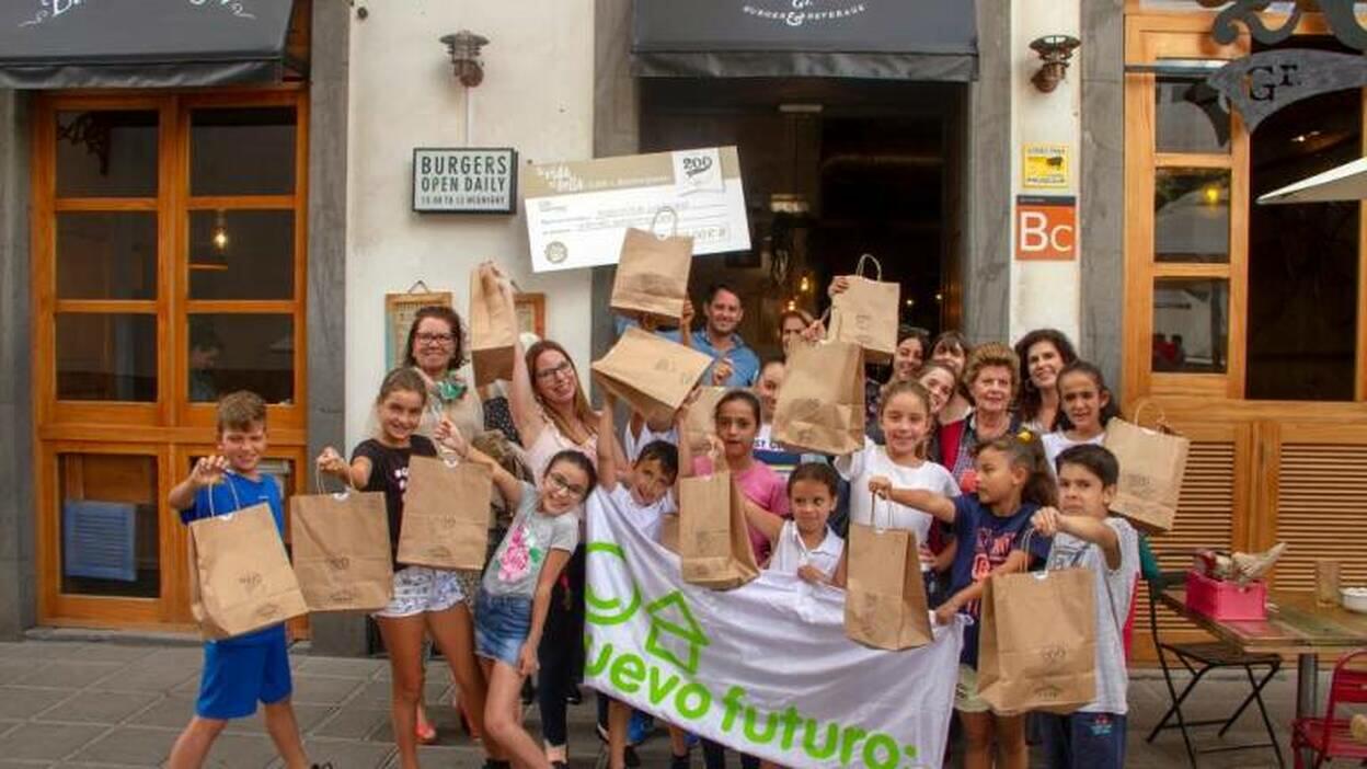 Hamburguesas solidarias de 200 gramos a beneficio de Nuevo Futuro