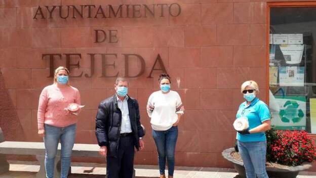 60 quesos solidarios para los vecinos de la Cumbre