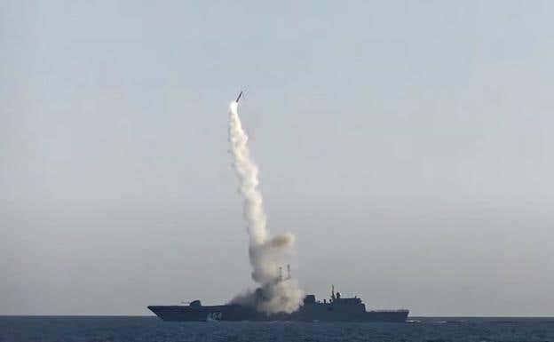 Rusia lanza un misil hipersónico en el Ártico