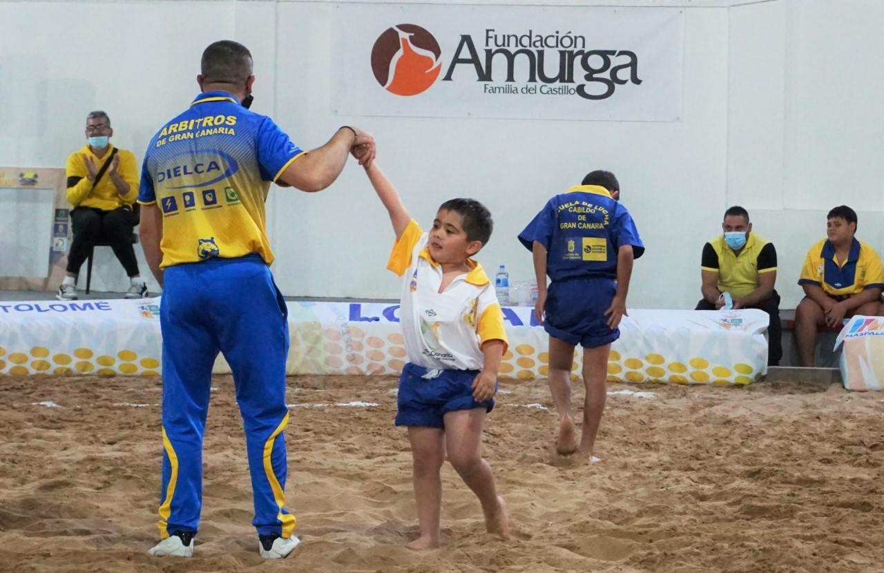 La Fundación Amurga renueva su compromiso con la lucha canaria