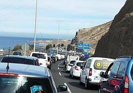 Largas retenciones en las carreteras GC-1 y GC-3 en sentido sur