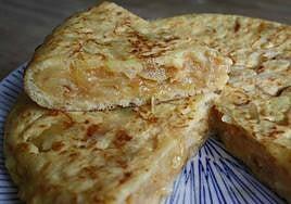 La ensaladilla rusa y la tortilla de papas salen del menú de los restaurantes canarios