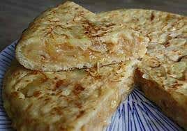 La ensaladilla rusa y la tortilla de papas salen del menú de los restaurantes canarios