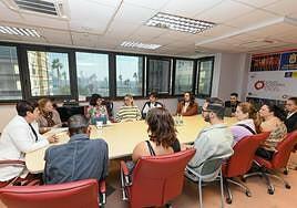 El Cabildo da la bienvenida a los nuevos becarios de Moda Cálida