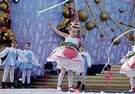 El escenario de Belén María vibró con las escuelas de baile