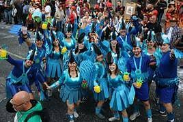 La gran cabalgata del carnaval de Las Palmas de Gran Canaria derrocha fiesta