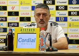 Pimienta y su renovación: «En el fútbol pierdes cuatro partidos y estás en la calle»