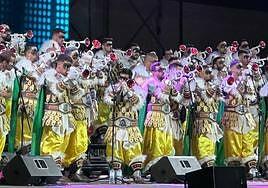 El espíritu murguero inunda el carnaval de Telde en el Auditorio José Vélez