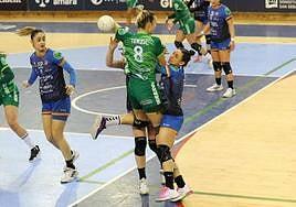 El Rocasa se derrite con un segundo acto calamitoso ante Bera Bera (25-21)