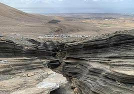 Cabildo y Tías valoran medidas severas para limitar las visitas a Las Grietas