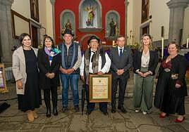 Agustín Calderín recibe el título de hijo predilecto de Valsequillo