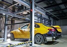 Los Rayos-X desvelan qué ocurre en el interior de un coche cuando choca