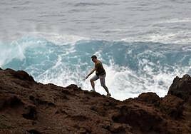 La búsqueda de Alejandro y Yassine se extiende a la costa de Tenerife
