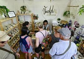 La Feria de Artesanía Primavera Sur rebosa de público