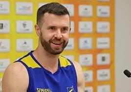 Shurna enciende el derbi: «Vamos con hambre, nos jugamos mucho»