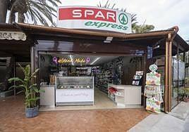 SPAR inaugura un nuevo supermercado en Maspalomas creando 5 puestos de trabajo