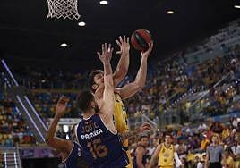 El Dreamland tira de casta y orgullo para hacer vibrar el Arena (79-71)