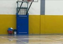 Se suspenden partidos por charcos en un pabellón cubierto