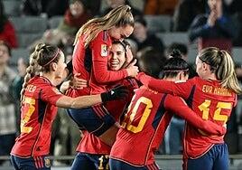 Alba Redondo, la pichichi a la que inspira Iniesta, elige golear en el Real Madrid