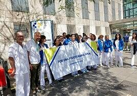 Los fisioterapeutas exigen en la calle mediar en la receta deportiva