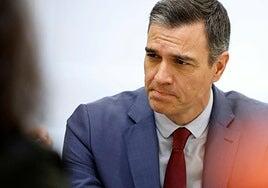 Cinco ex altos cargos e intelectuales analizan los cinco días de reflexión de Sánchez