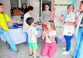 Besos y demandas por el Día de la Infancia Hospitalizada