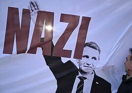 La Justicia alemana multa al ideólogo de AfD por usar un lema nazi prohibido