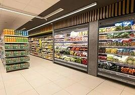 Hiperdino, Binter, Lopesan, Fred. Olsen, CCC y Disa, las empresas más influyentes de Canarias