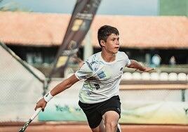 Jaime Alcaraz se estrena con victoria en el Rafa Nadal Tour by Santander 2024