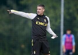 Carrión firmó un precontrato con la UD: si no sube el Oviedo, su fichaje será automático