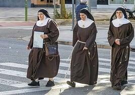 Las monjas de Belorado expulsan al obispo Rojas y al cura coctelero