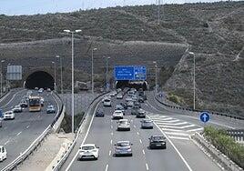 Las 223 farolas de la segunda fase de la GC-3 sufren corrosión interna