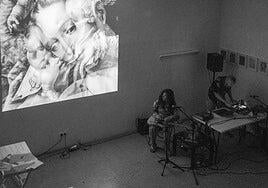 Arte efímero para envolver las fotografías de García-Alix