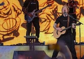 Ed Sheeran vuelve a sonreír y a enamorarse en Tenerife ante más de 35.000 personas