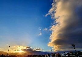 Canarias volverá a amanecer nubosa este lunes, con llovizna pero tendiendo a despejar