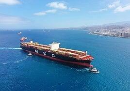 El Puerto recibe al mayor portacontenedores hasta la fecha