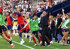 De la Fuente: «La entrada de Kroos a Pedri fue roja»