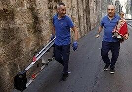 Una marea de rojo y blanco