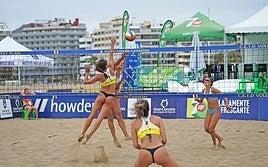 Los favoritos marcan el ritmo en el Challenge Beach Volley Cup