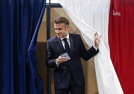 Macron consigue salvar los muebles