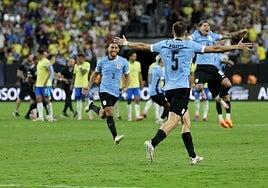 Uruguay vence en los penaltis a Brasil y completa las semifinales